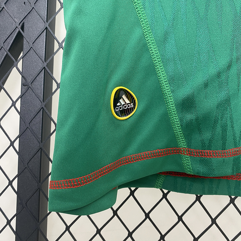 retro 2010 Mexico home football jersey retro
