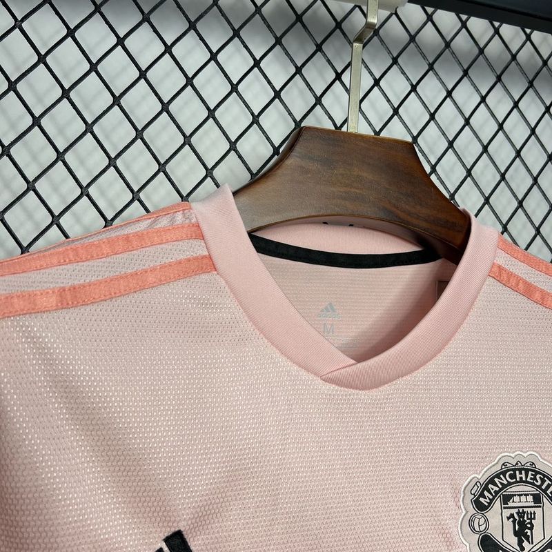 Retro 2019-20 Manchester United Pink Away Football jersey retro