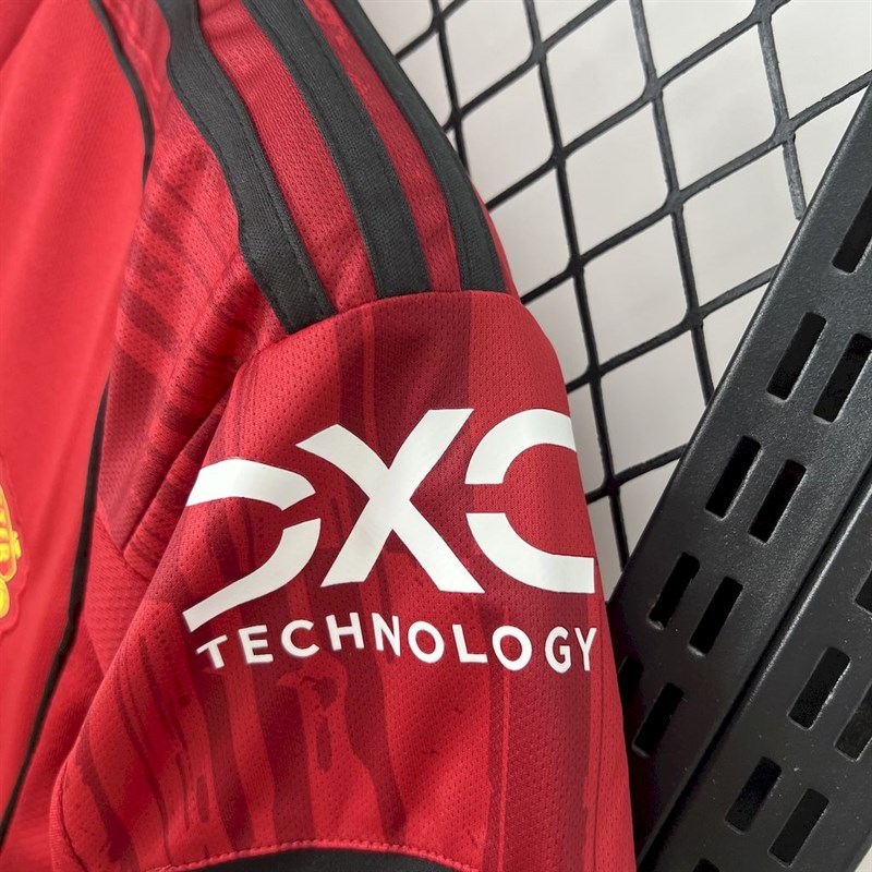 2025-26 Manchester United Home Womens Jersey