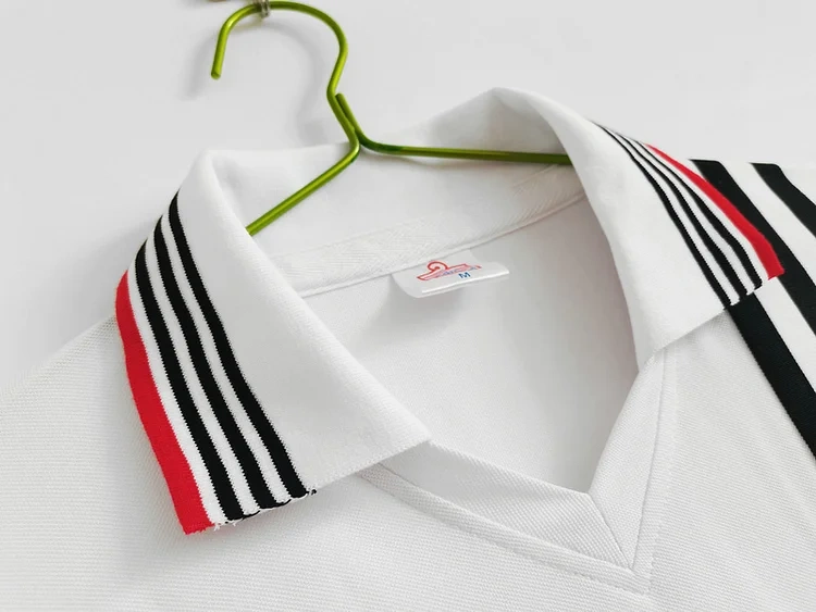 Retro 1975-80 Manchester United Away White Football Shirt