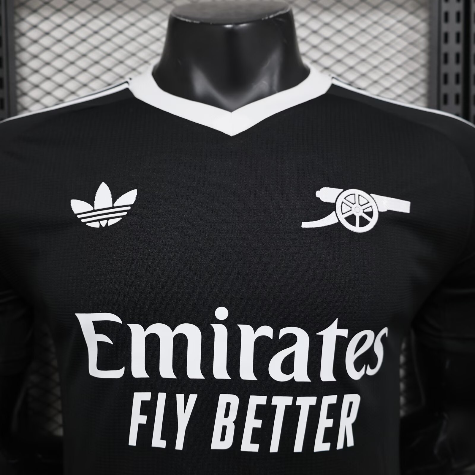 Player 2024-25 Arsenal Goalkeeper football jersey