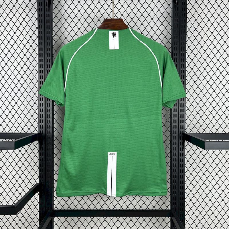 Retro 2007-08 Manchester United Green goalkeeper Football jersey retro