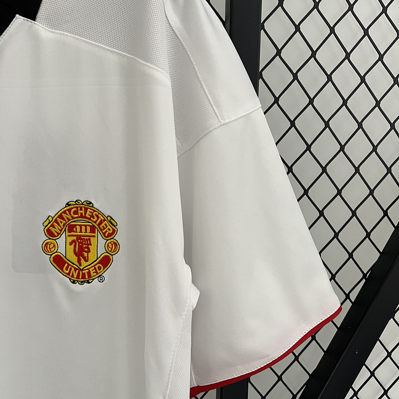 Retro 2002-03 Manchester United away BECKHAM v.NISTELROOY GIGGS KEANE Football jersey retro
