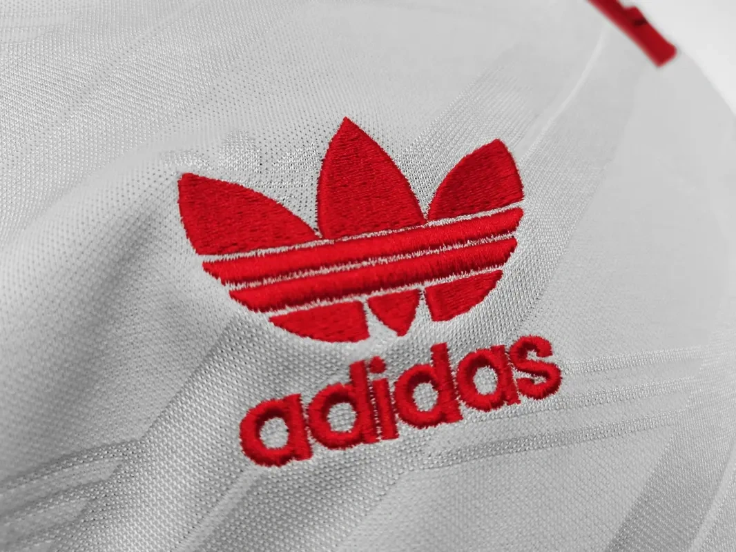 retro 1986-88 Manchester United away retro football jersey Fan version