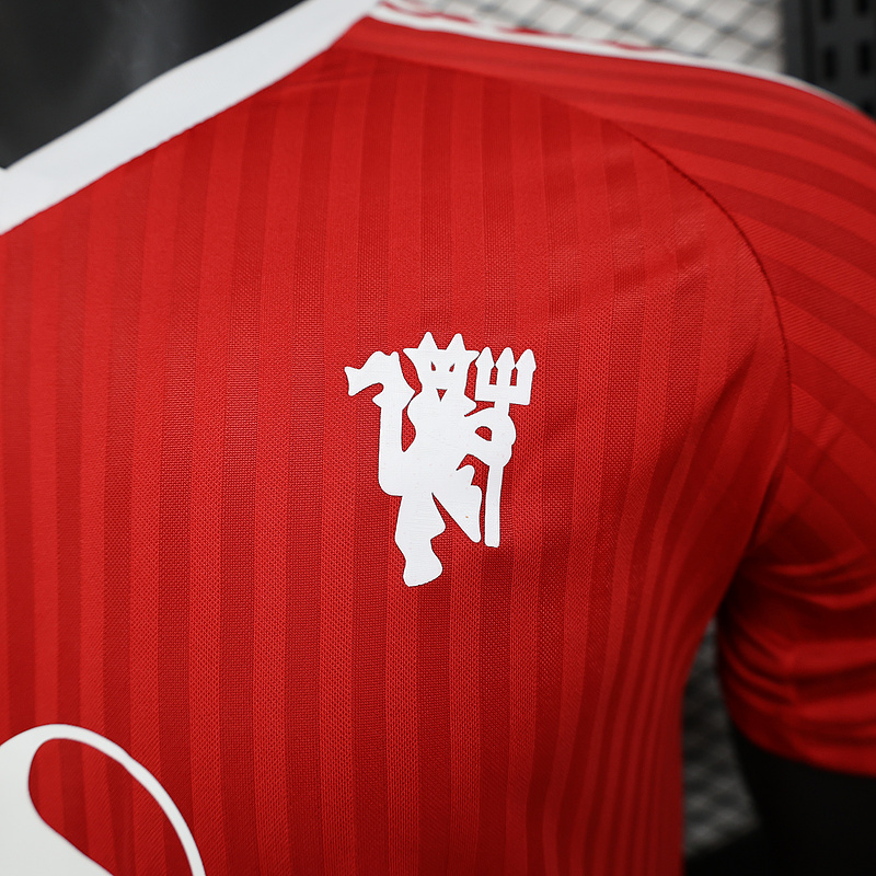 Player 2024-25 Manchester United special edition red Football jersey