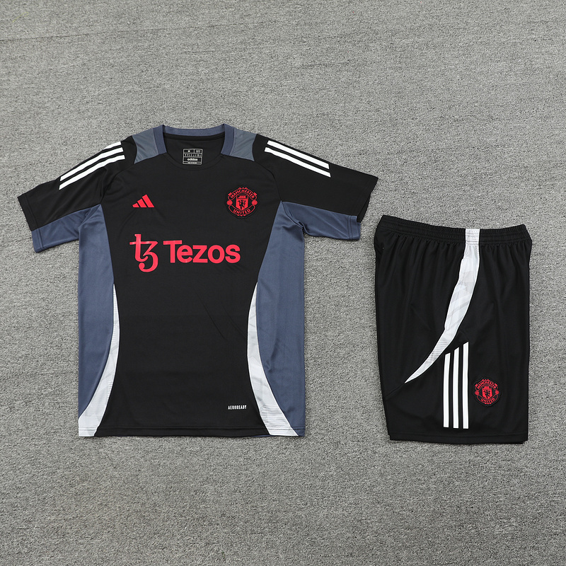 2024-25 Manchester United short-sleeved training clothes