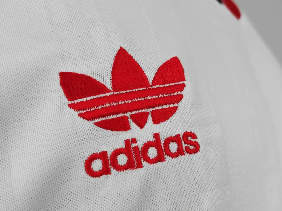 retro 1988-90 Manchester United away retro football jersey Fan version