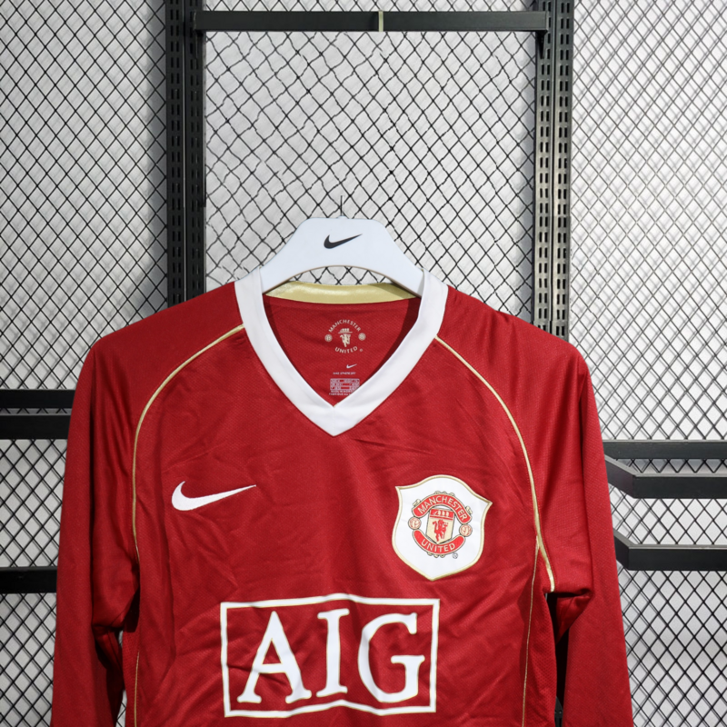 Retro player 2006-07 Manchester United home long sleeved Football jersey retro