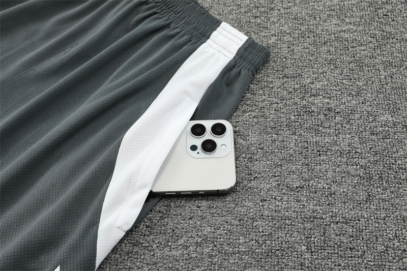 2024-25 Manchester United Dark Gray Short Sleeve Suit