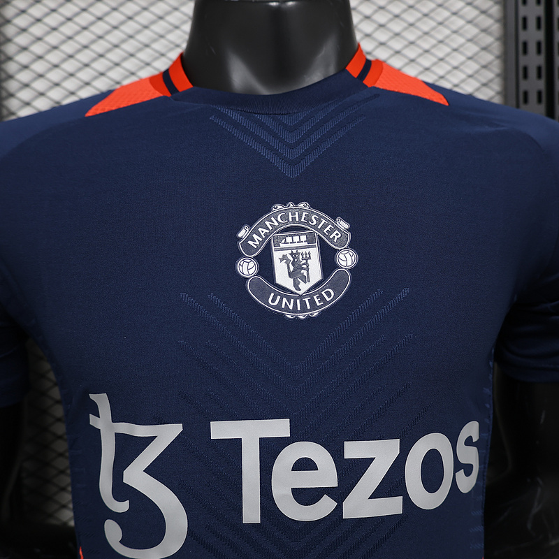 Player 2024-25 Manchester United pre-season Football jersey