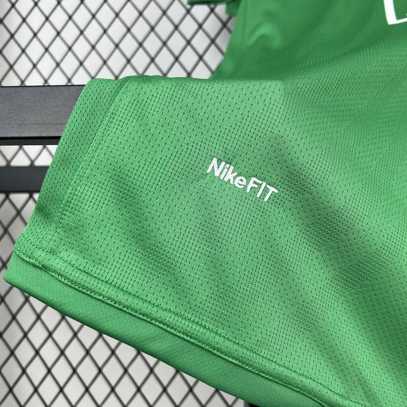 Retro 2007-08 Manchester United Green goalkeeper Football jersey retro