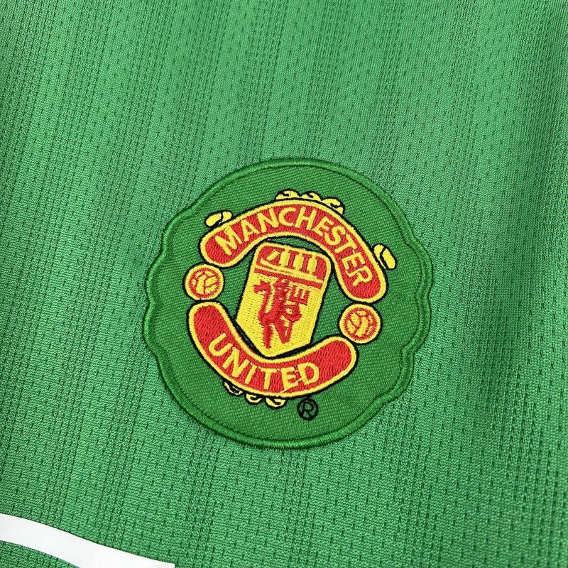 Retro 2007-08 Manchester United Green goalkeeper Football jersey retro
