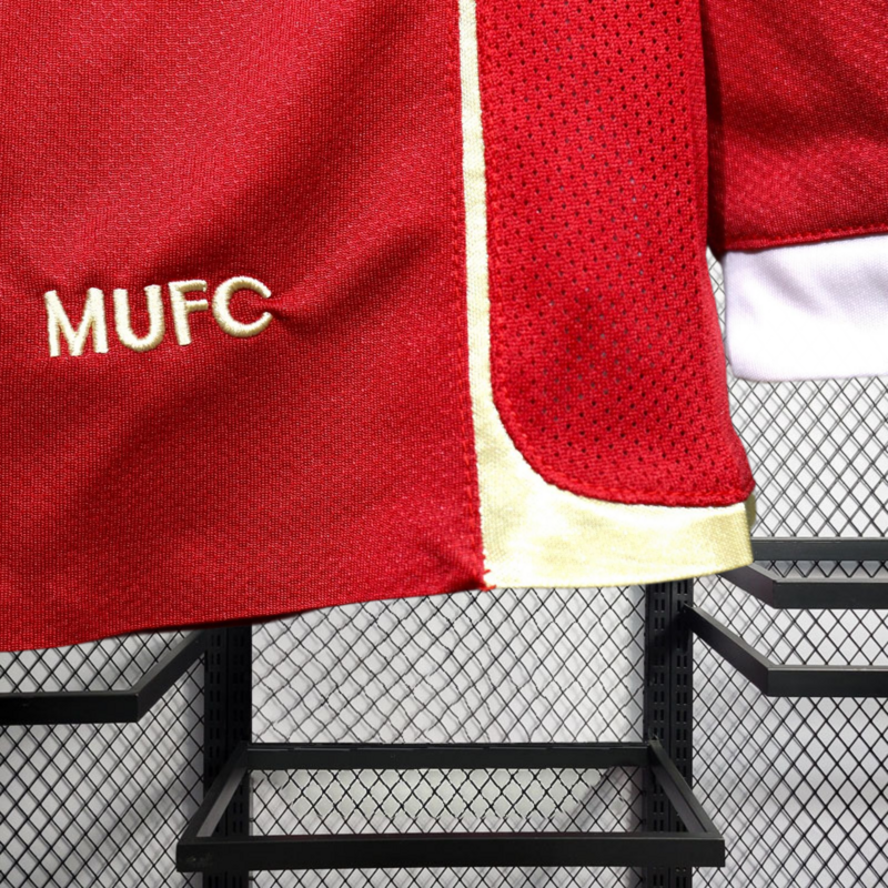 Retro player 2006-07 Manchester United home long sleeved Football jersey retro