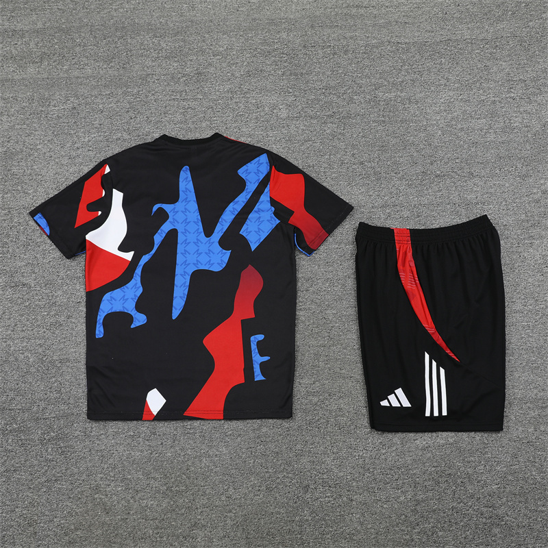 2024-25 Manchester United Short Sleeve Kit