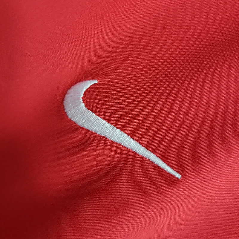 Retro 2002-04 Manchester United home BECKHAM v.NISTELROOY GIGGS KEANE Football jersey retro