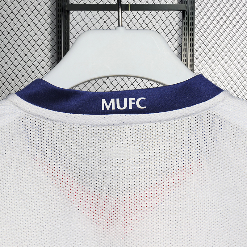 Retro player 2008-09 Manchester United Away Long Sleeves White Football jersey retro