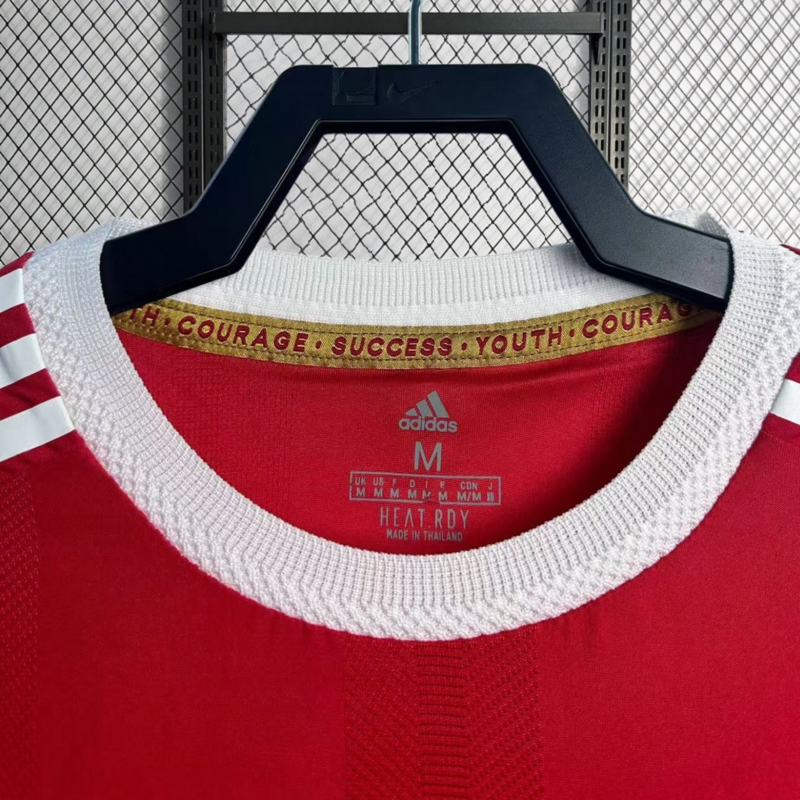 Retro Player 2021-22 Manchester United Home Football jersey Retro