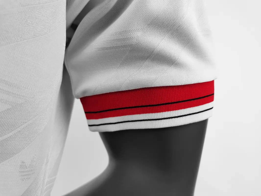 retro 1986-88 Manchester United away retro football jersey Fan version