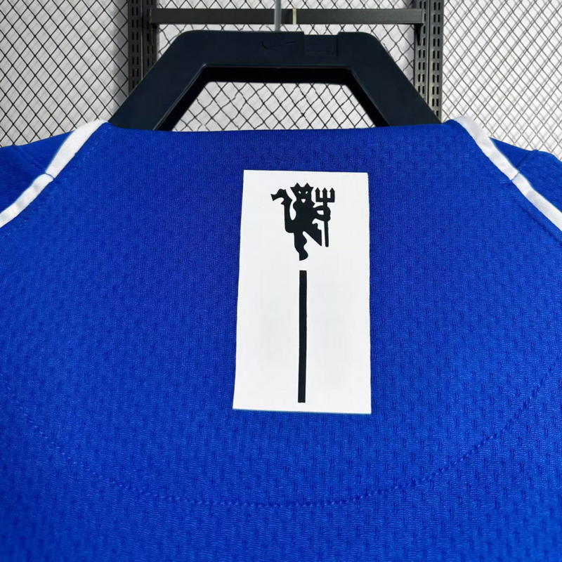Retro 2007-08 Manchester United blue goalkeeper Football jersey retro