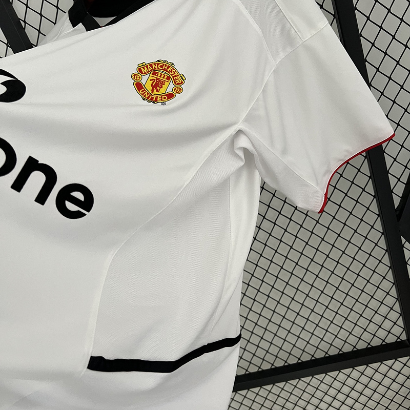 Retro 2002-03 Manchester United away BECKHAM v.NISTELROOY GIGGS KEANE Football jersey retro