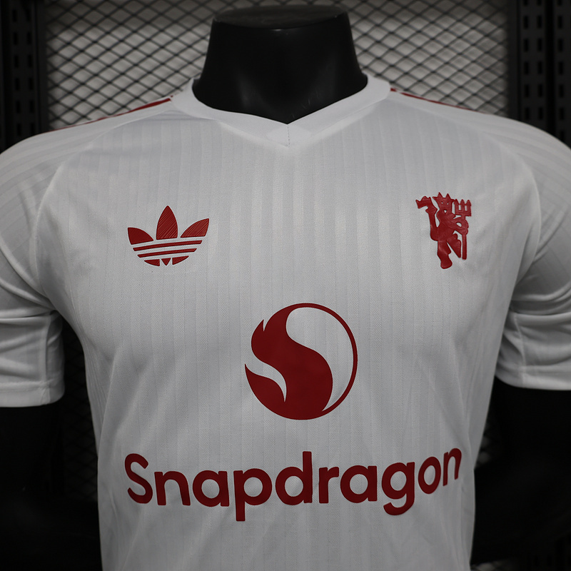 Player 2024-25 Manchester United special edition white Football jersey