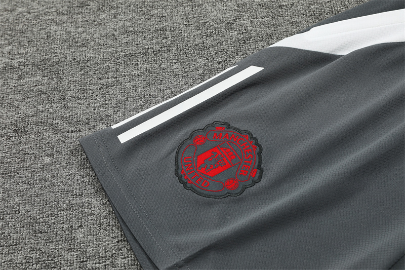 2024-25 Manchester United Dark Gray Short Sleeve Suit