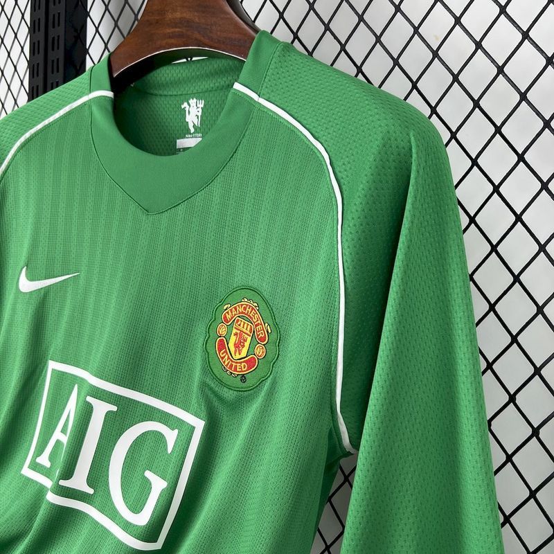 Retro 2007-08 Manchester United Green goalkeeper Long Sleeves Football jersey retro