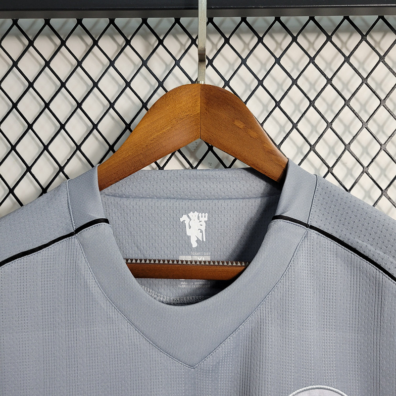 Retro 2007-08 Manchester United gray goalkeeper Football jersey retro