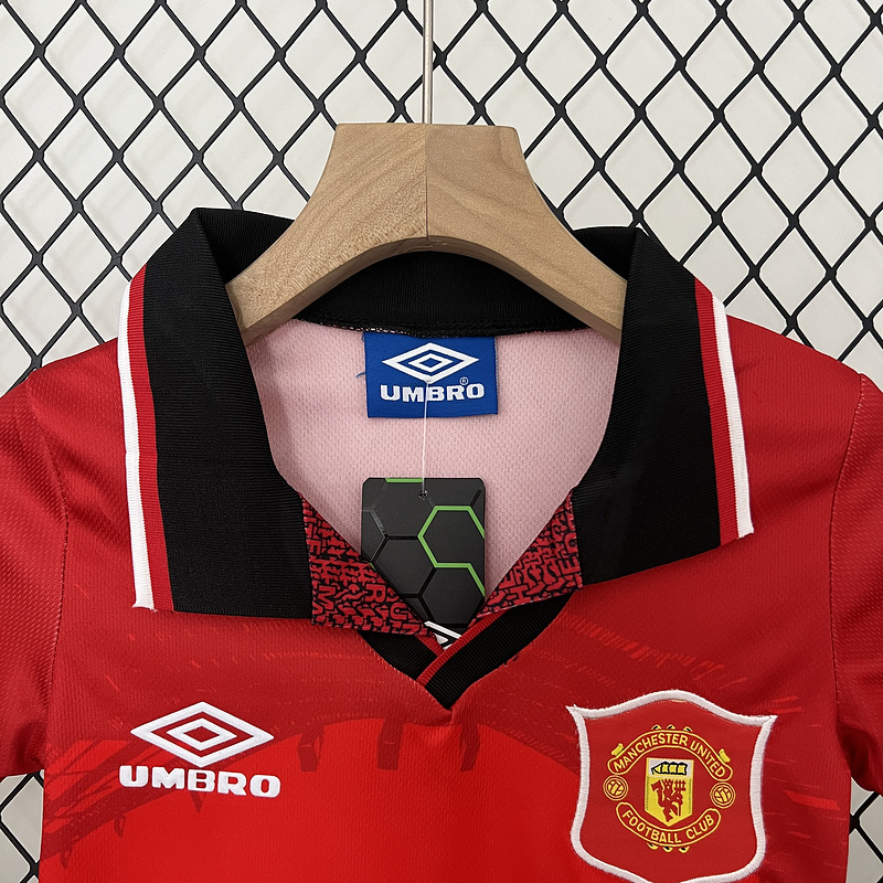 Retro Kids 1994-96 Kids Manchester United Home CANTONA HUGHES KEANE Football jersey retro