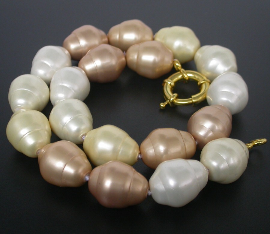ONLY huge 18" 17X21mm Baroque oval Multicolor south sea shell pearls necklace c1762