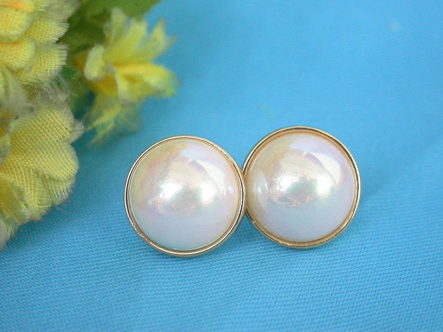 natural Studs 16mm white South Sea shell Mabe Pearls Earrings 925 silver post c1315