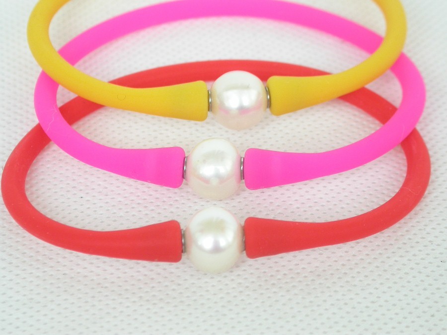 natural 3pcs 7" 11mm rubbery springy round white pearls Silicone rubber Bracelet