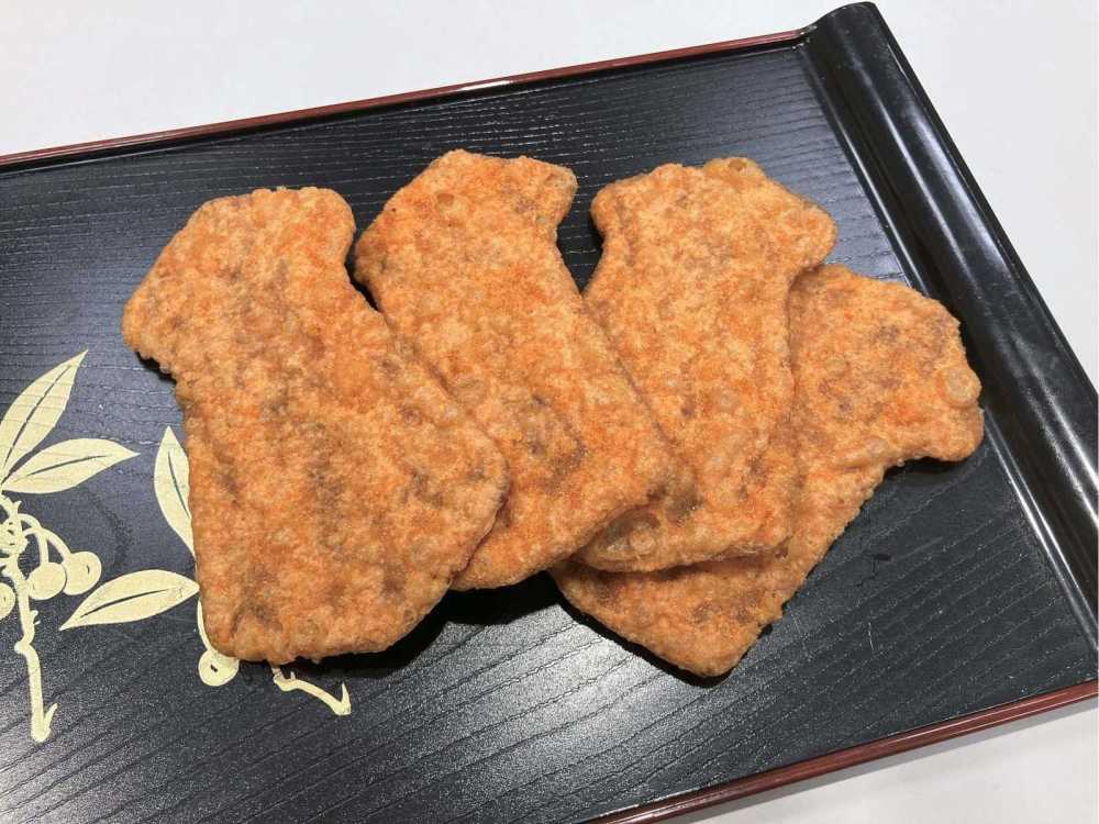 Goshoku Squid Oil Fried Crispy Chips Spicy Flavor Bagged 4 Pieces
