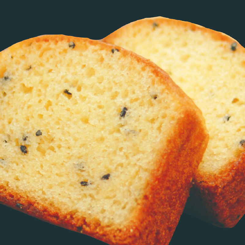 One Kanazawa Kenrokuen persimmon cake and one Kinshiro sweet potato cake from Gorotou Island.