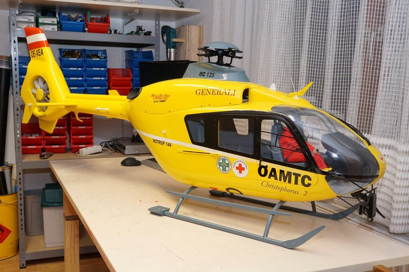 ROBAN 800 Size EC-135 T2 ARF ÖAMTC Scale Helicopter Fuselage Fiberglass Body Shell with Mechanics Ready