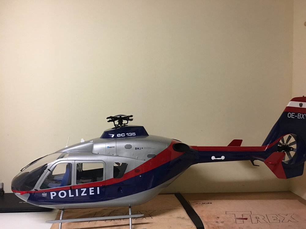 ROBAN 800 Size EC-135 ARF Police Austria Scale Helicopter Fuselage Fiberglass Body Shell with Mechanics Ready