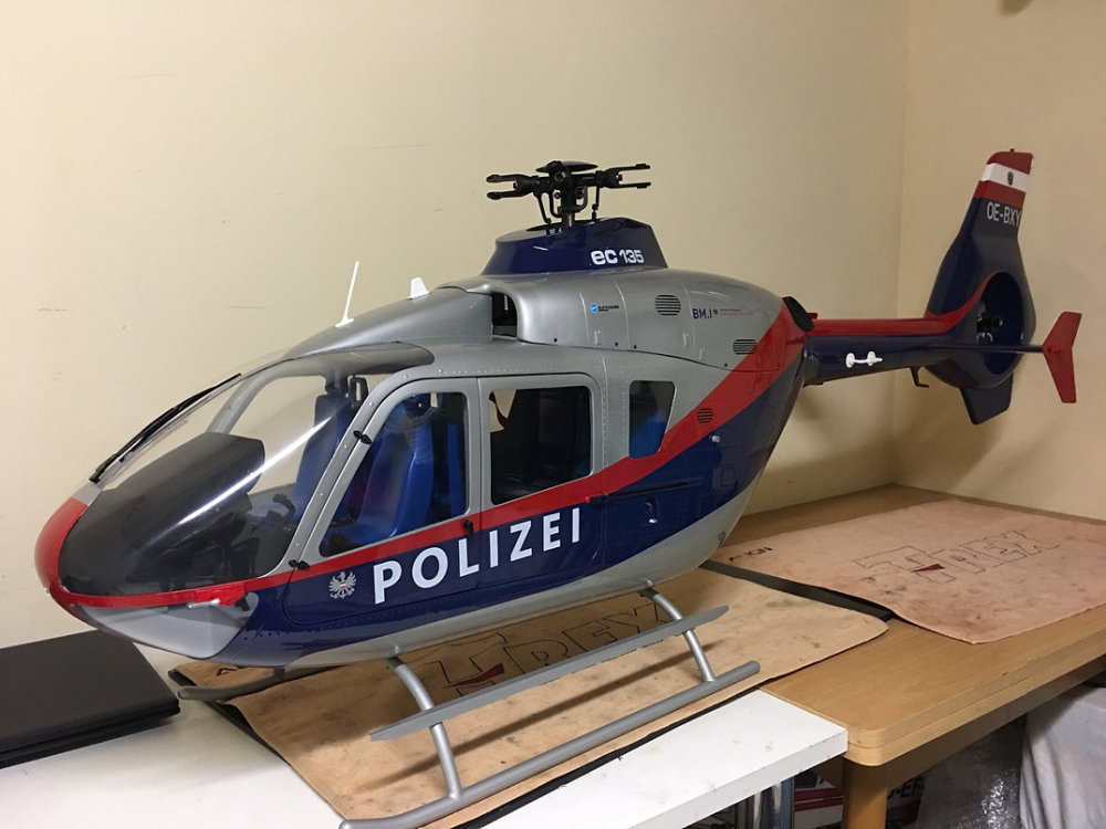 ROBAN 800 Size EC-135 ARF Police Austria Scale Helicopter Fuselage Fiberglass Body Shell with Mechanics Ready