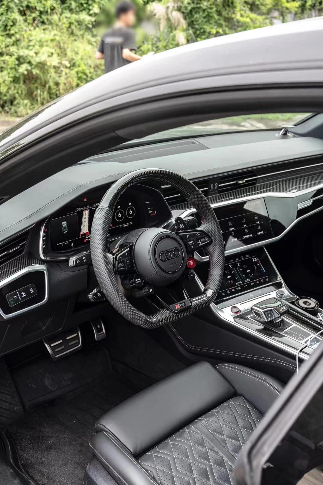 As shown the steering wheel of Audi R8 is suitable for all old Audi models