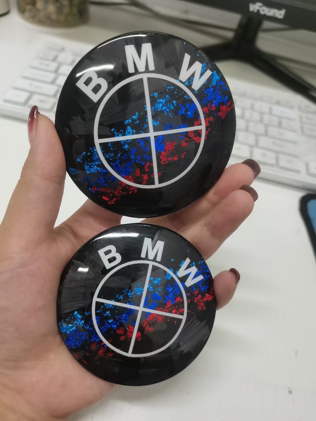 Suitable for all models of BMW forged carbon fiber logo