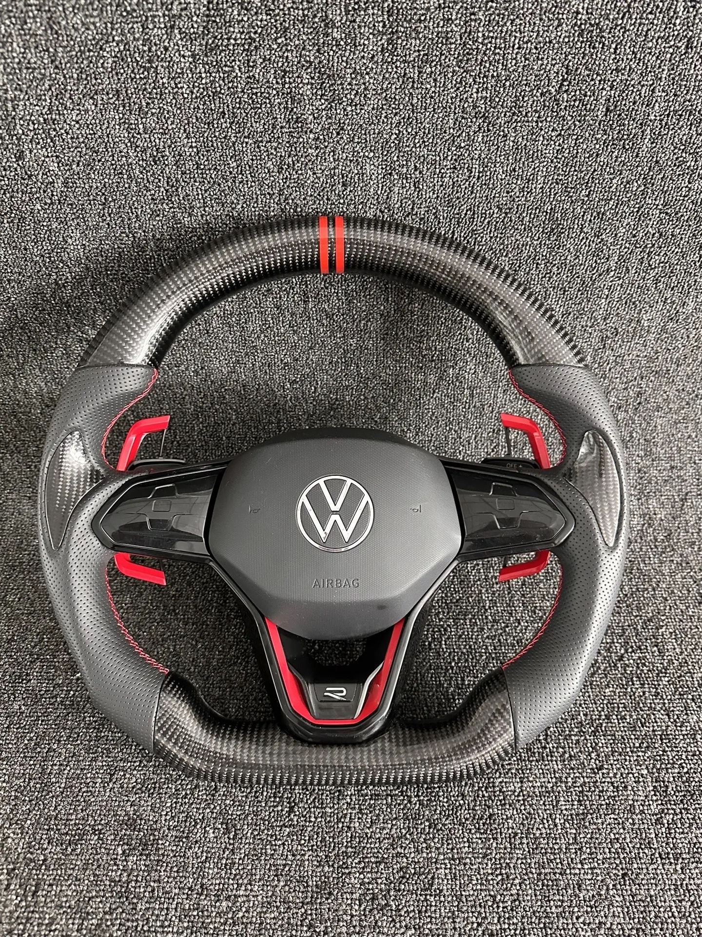 Suitable for Volkswagen Golf MK8 Golf 8 GTI R carbon fiber steering wheel
