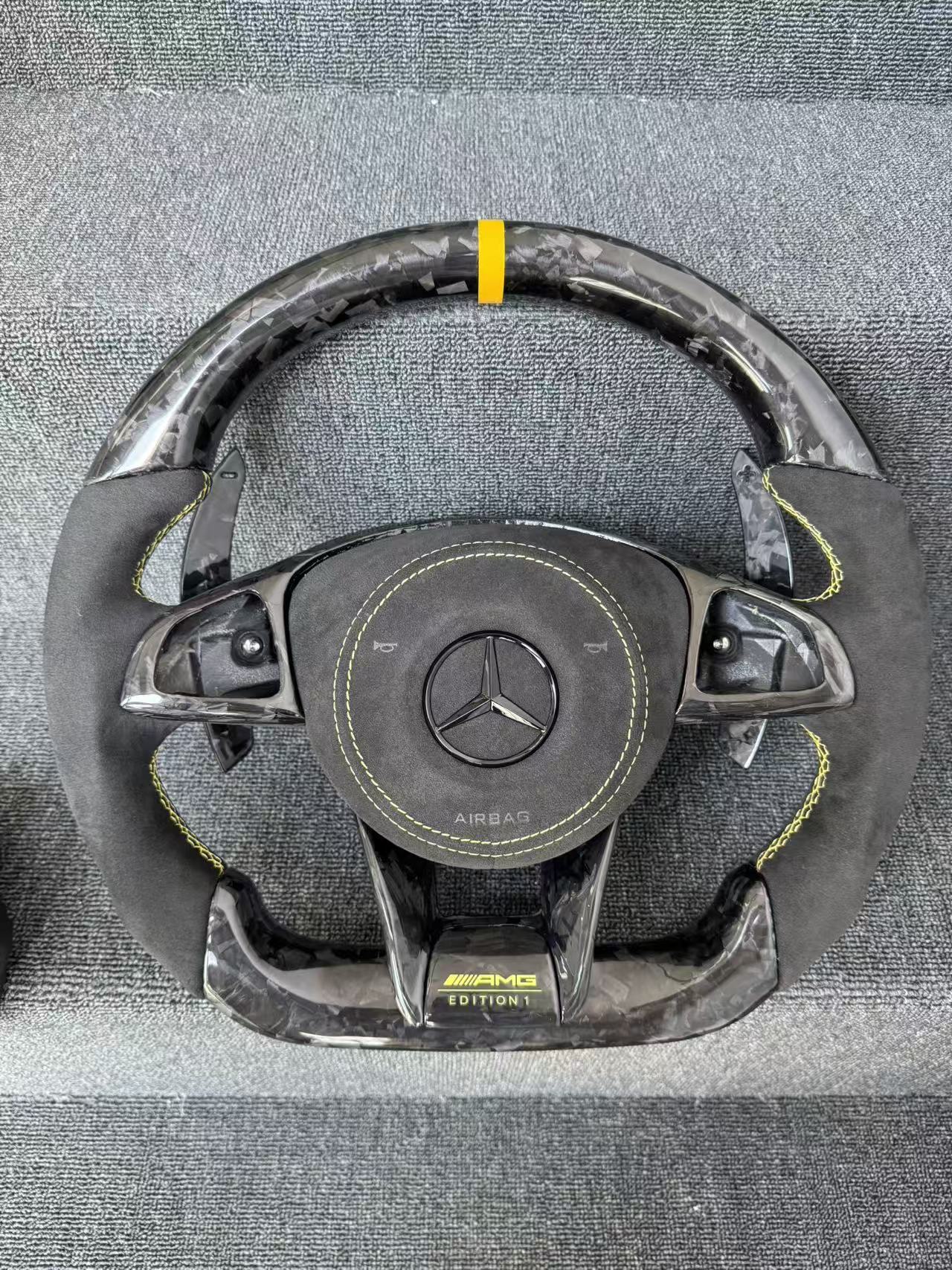 Suitable for Mercedes-Benz W205, W257, C-Class, GLC-Class, S-Class, and E-Class carbon fiber and alcantara AMG steering wheels