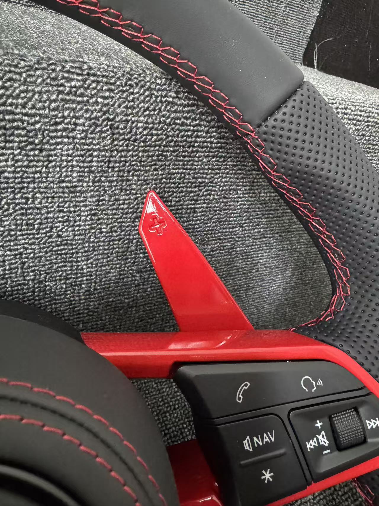 Customized Full Leather R8 steering wheel with 4 buttons for Audi S RS
