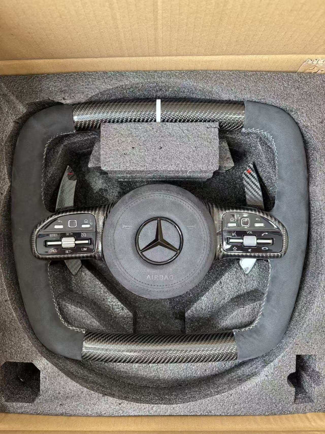 Suitable for Mercedes GT GTS custom carbon fiber steering wheel