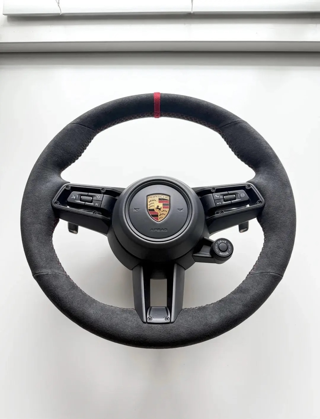 Customized Alcantara steering wheel without airbag suitable for Porsche Panamera, Cayenne, Macan, 718, Cayman, Boxster and 911 models.