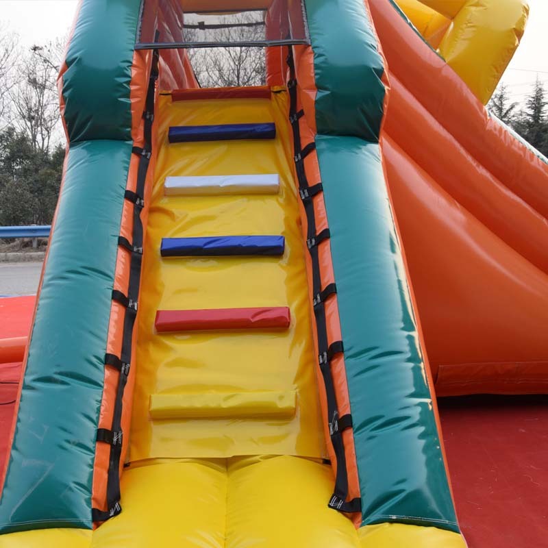 Fun house inflatable water slide