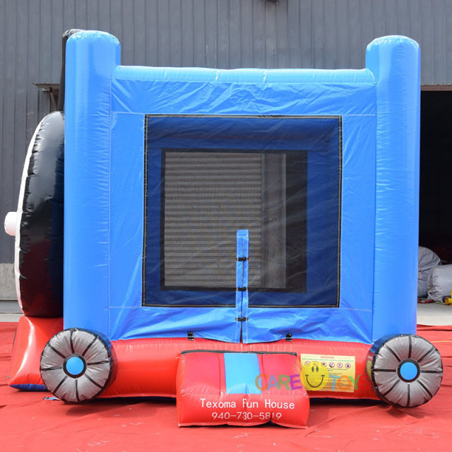 Tomas Train bounce house