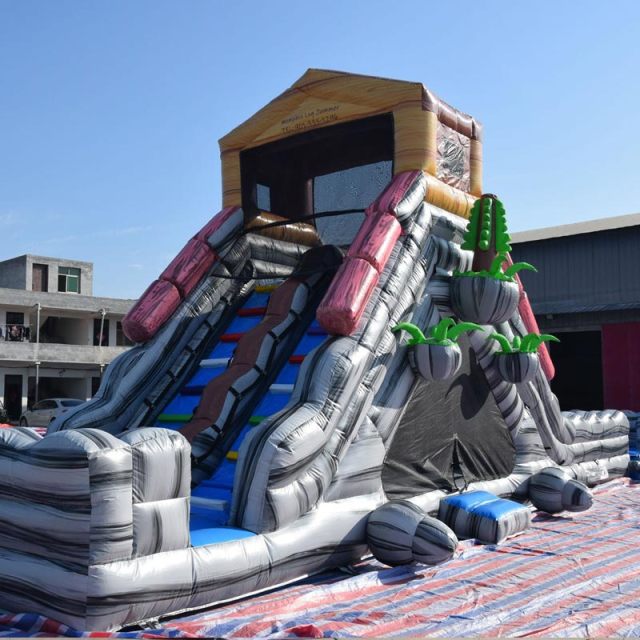 Jammer House inflatable water slide