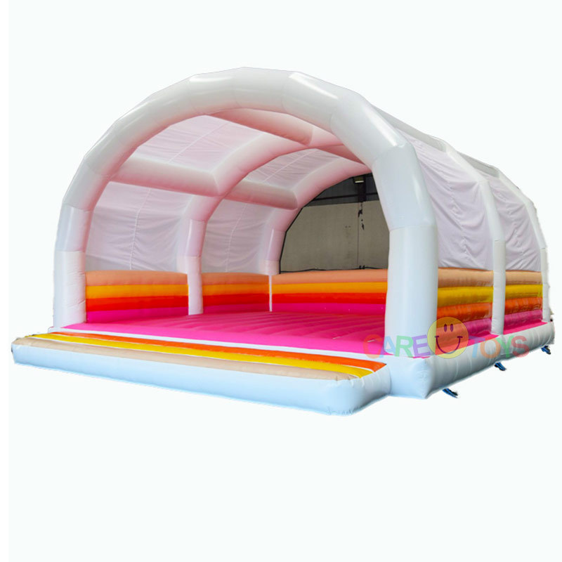 Custom Large wedding inflatable castle with arch roof