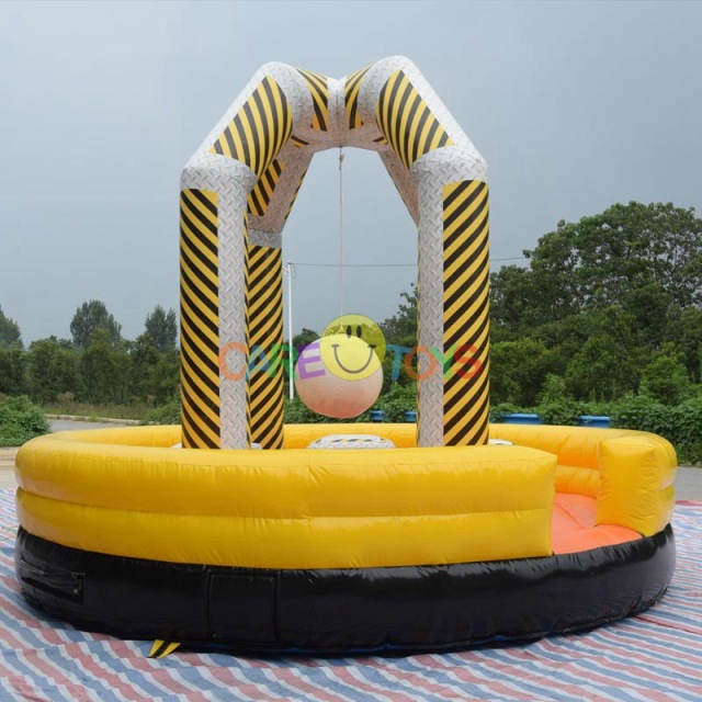 Inflatable wrecking ball