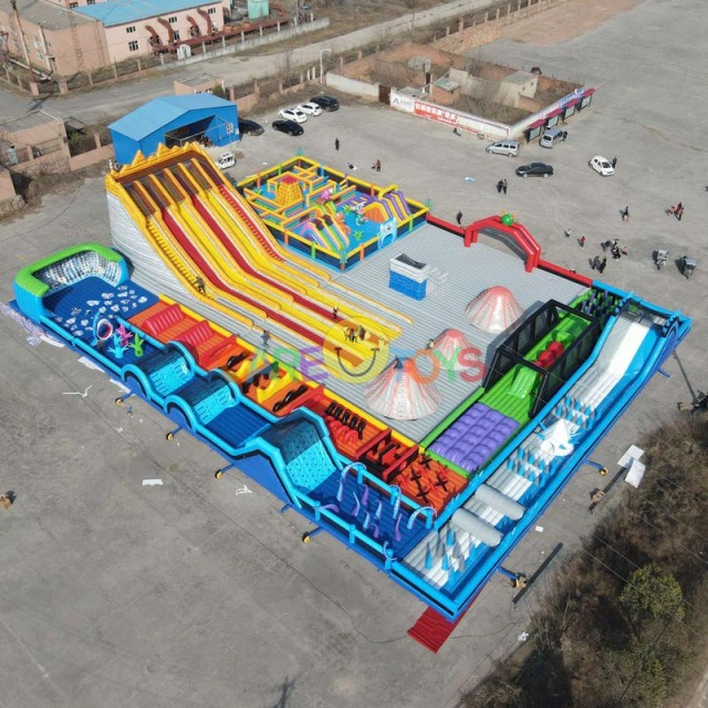 50x40m world's biggest outdoor inflatable theme park